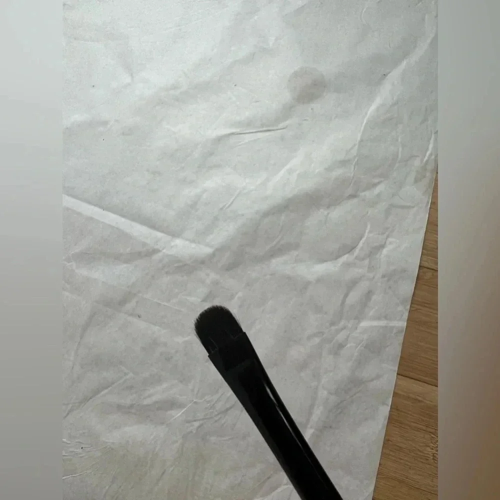 ADDICTION Eye Shadow Brush D 02 ( Discontinued Color)